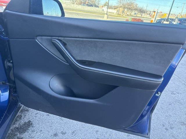 Used 2020 Tesla Model Y Long Range image 22