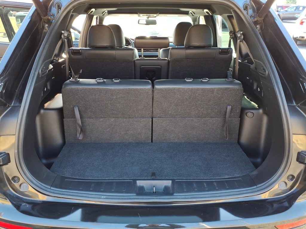 Used 2023 Mitsubishi Outlander SEL Black Edition image 19
