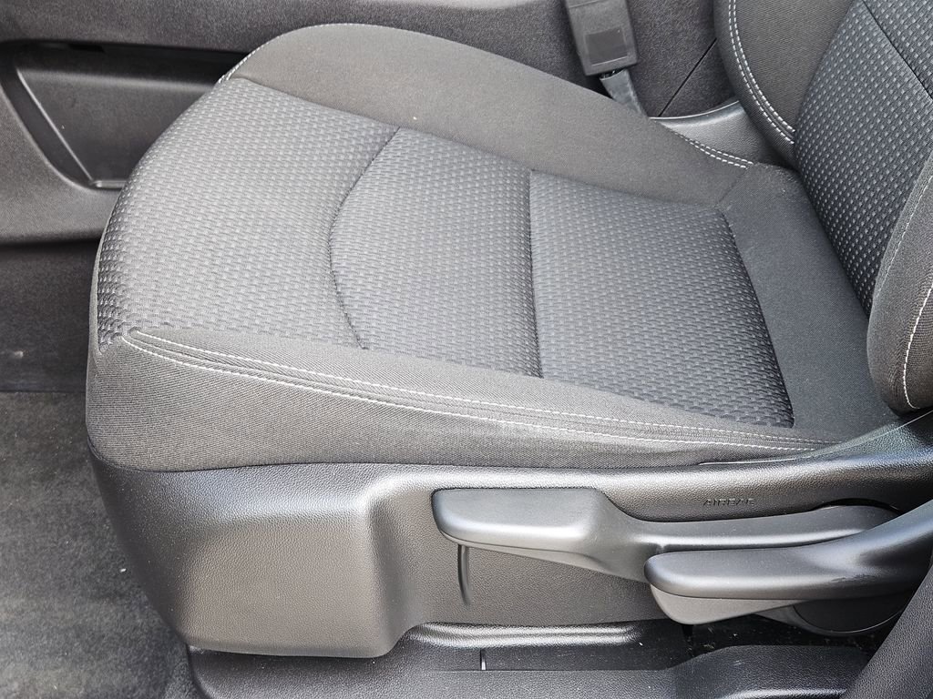 Used 2024 GMC Terrain SLE image 19