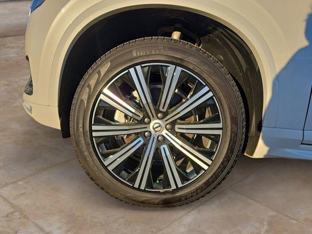 Certified 2025 Volvo XC90 B5 Core AWD/4WD image 14