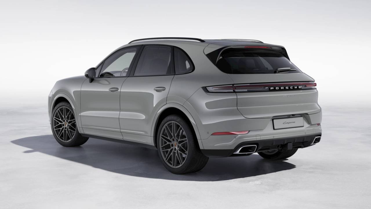 New 2026 Porsche Cayenne image 3