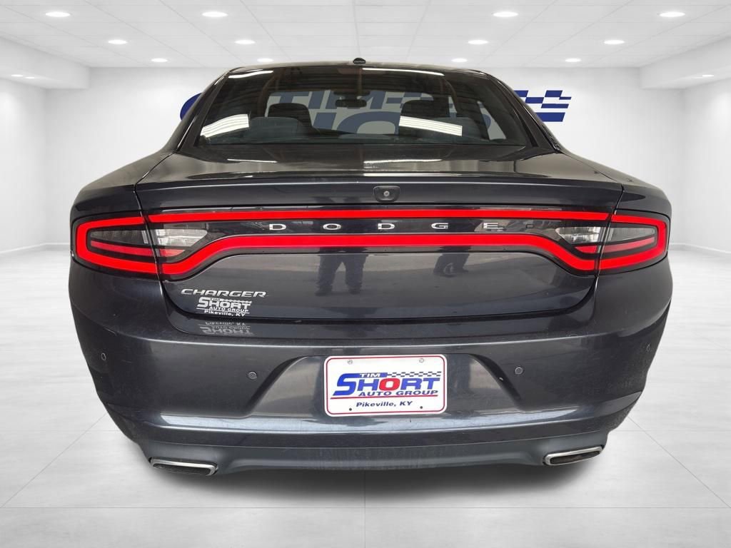 Used 2019 Dodge Charger SXT RWD image 5