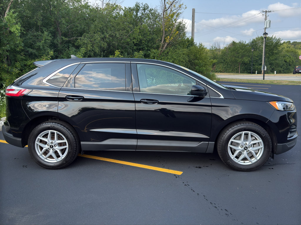 Used 2024 Ford Edge SEL w/ Convenience Package AWD/4WD image 4