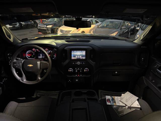 Used 2020 Chevrolet Silverado 1500 Custom w/ Custom Value Package image 18
