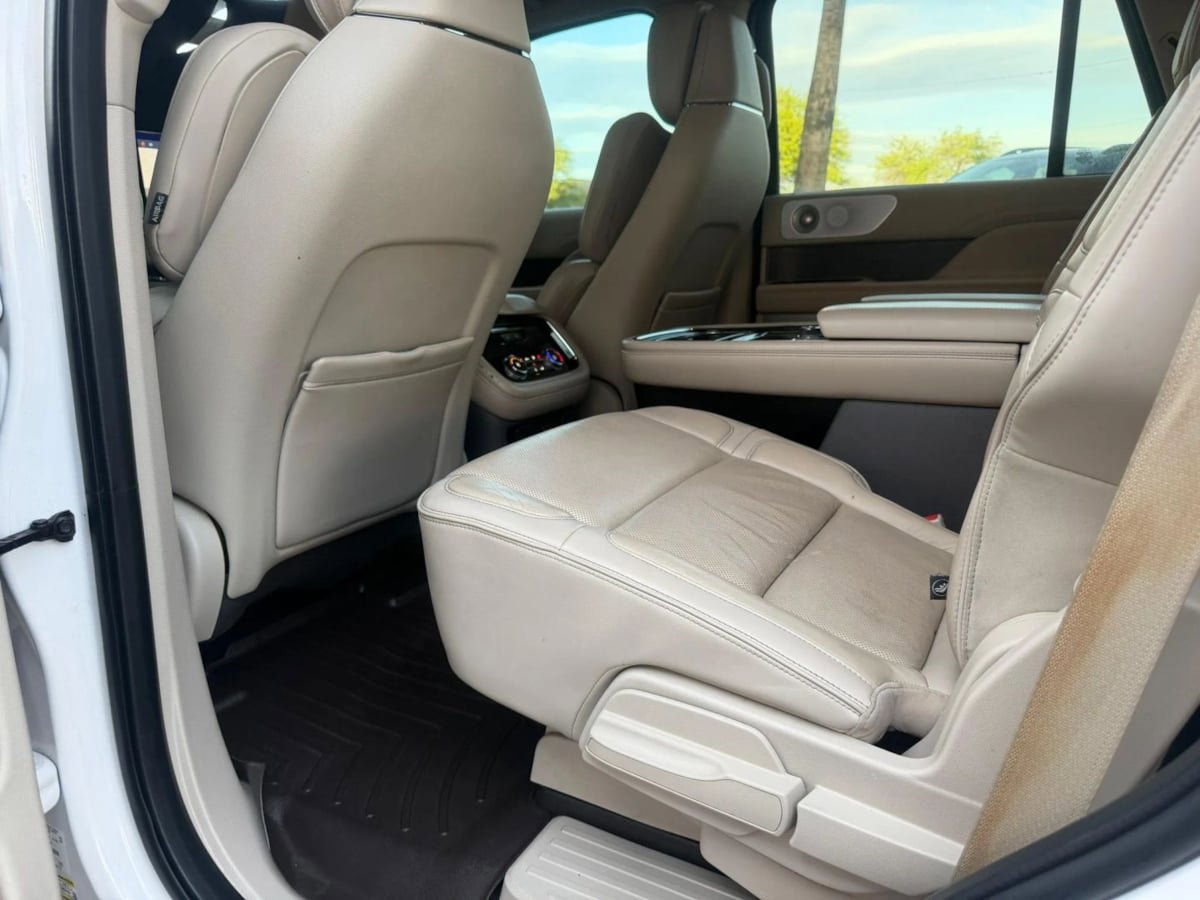 Used 2019 Lincoln Navigator Reserve AWD/4WD image 49