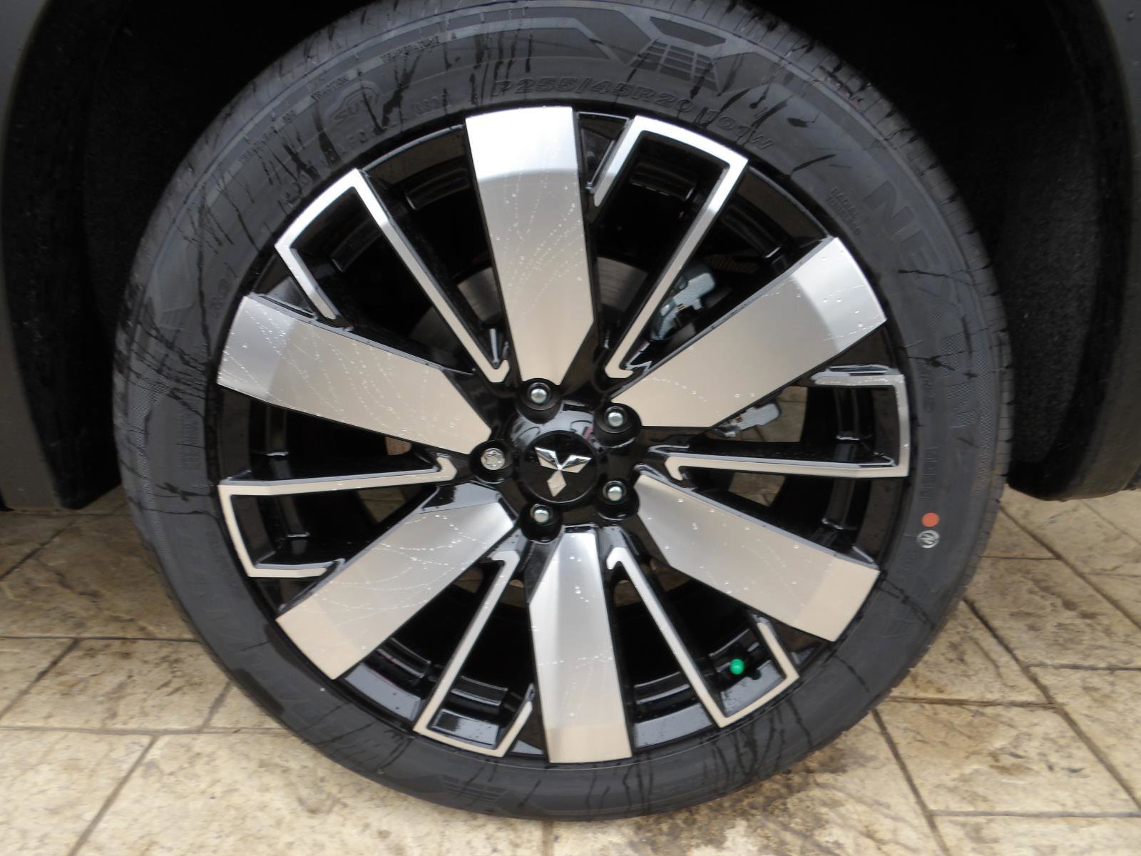 New 2026 Mitsubishi Outlander SE AWD/4WD image 12