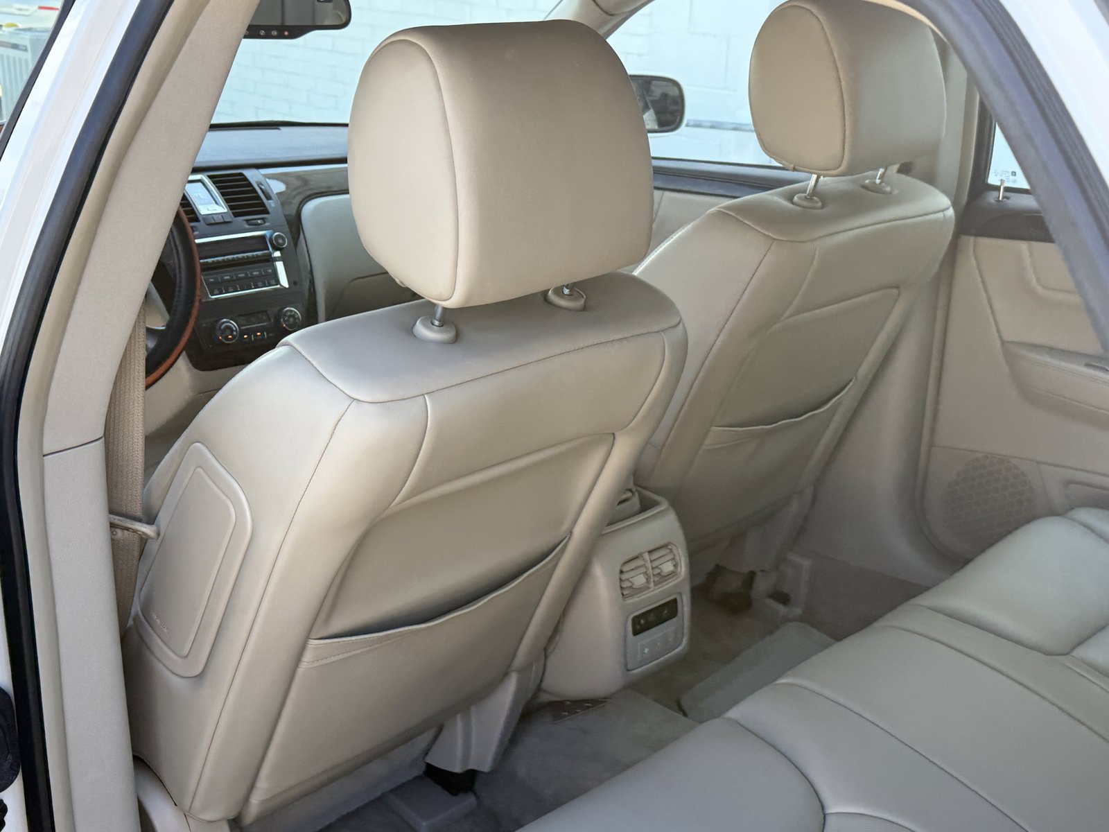 Used 2008 Cadillac DTS FWD image 21