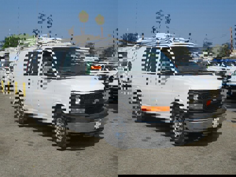 Used 2014 Chevrolet Express 2500 image 1