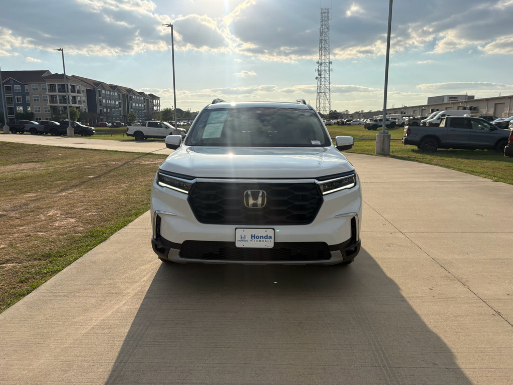 Certified 2025 Honda Pilot EX-L image 3