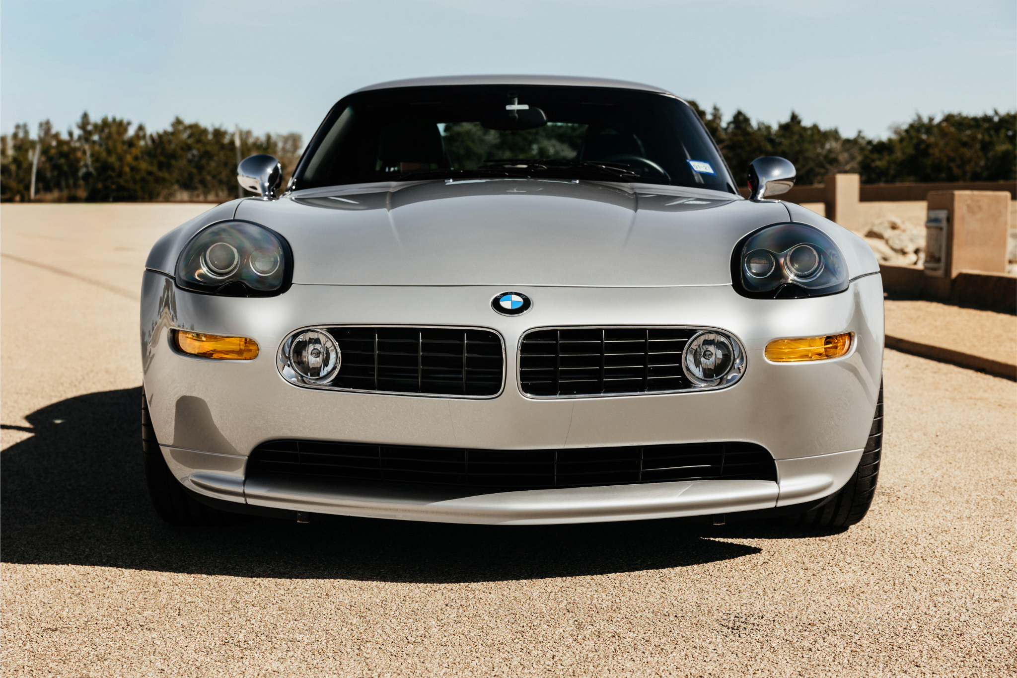Used 2001 BMW Z8 RWD image 2