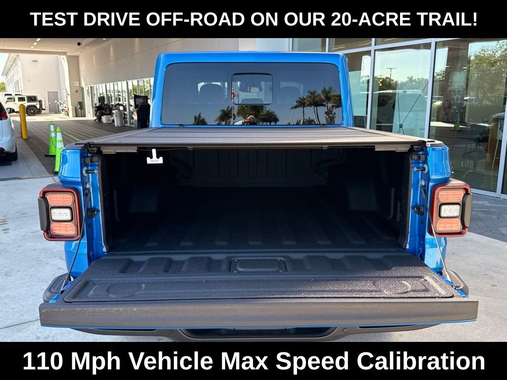 New 2026 Jeep Gladiator Sahara image 37