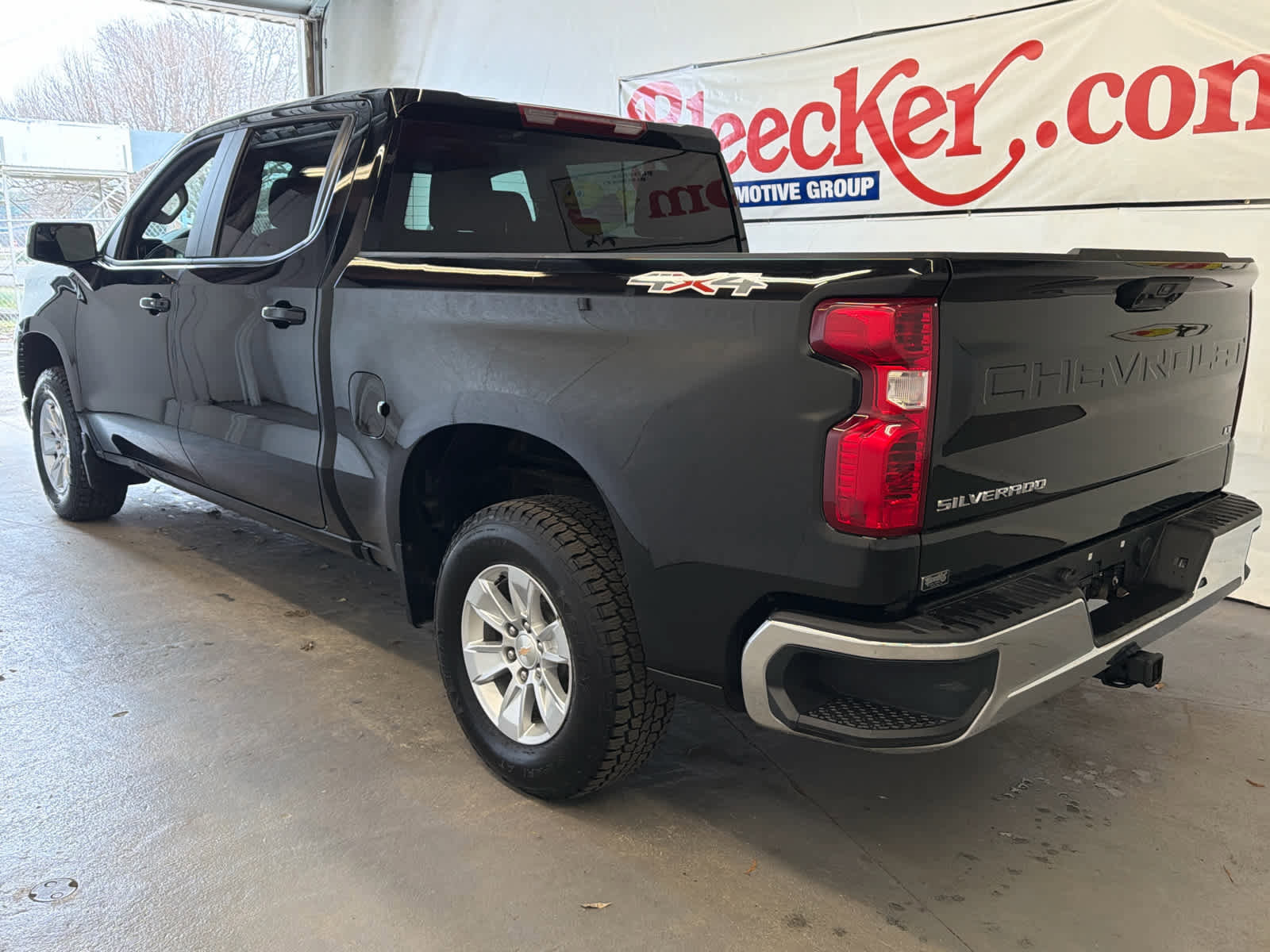 Used 2025 Chevrolet Silverado 1500 LT image 7