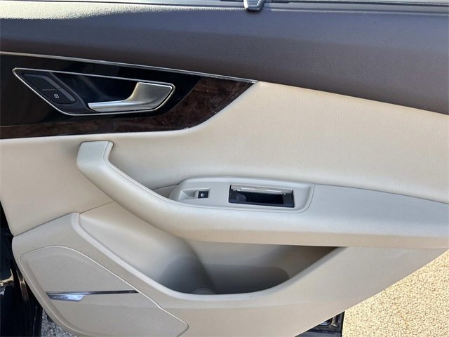 Used 2018 Audi Q7 3.0T Prestige w/ Prestige Package image 22