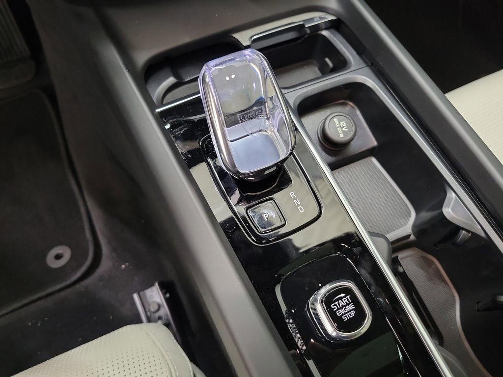 New 2026 Volvo V60 B5 Cross Country Ultra w/ Protection Package Premier AWD/4WD image 31