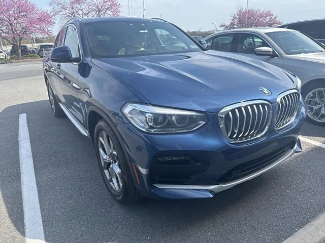 Used 2021 BMW X4 xDrive30i w/ Premium Package image 4