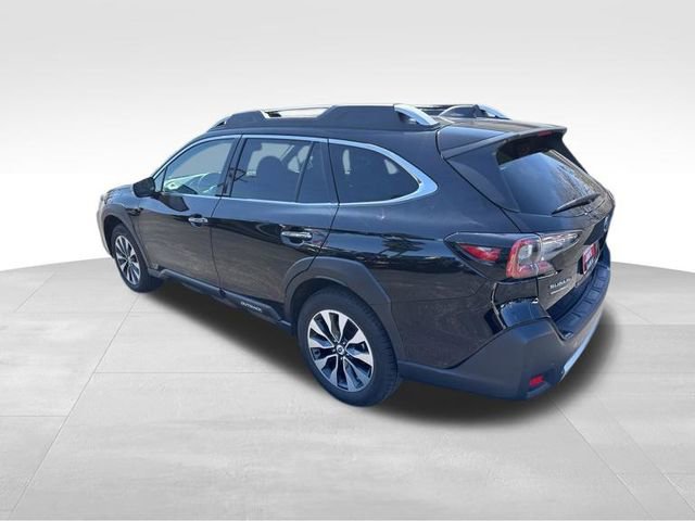 Used 2024 Subaru Outback Touring image 5