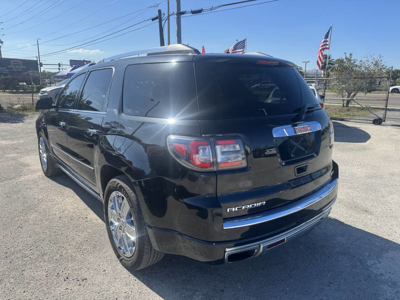 Used 2015 GMC Acadia Denali image 12