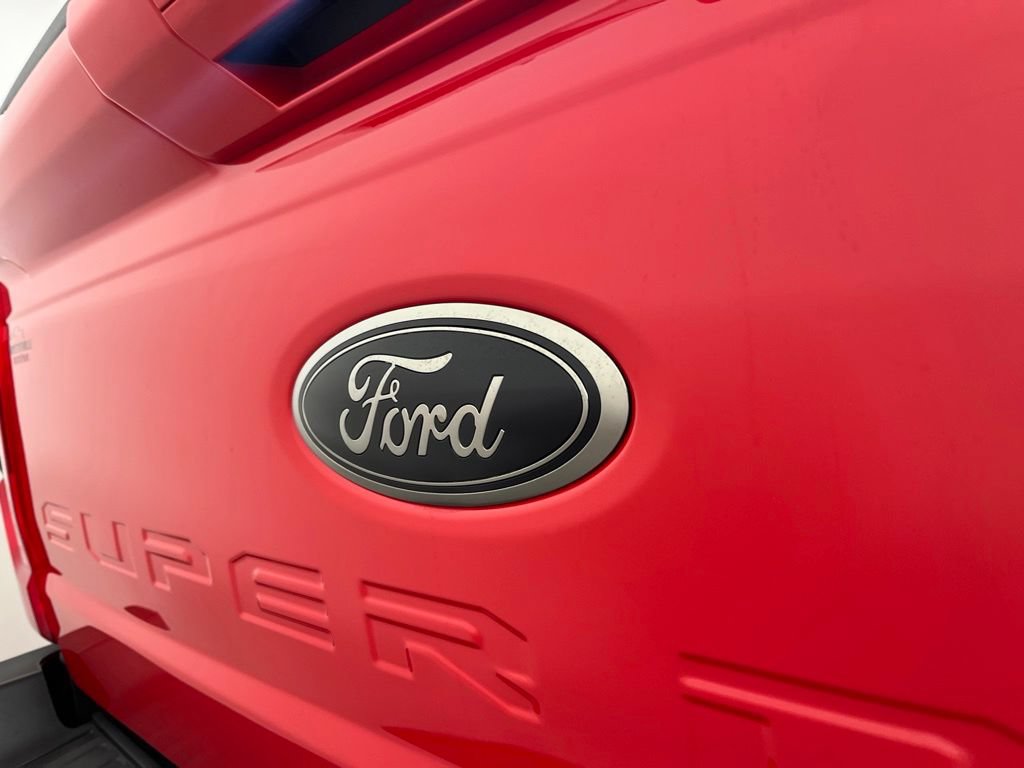 Used 2026 Ford F350 XLT w/ XLT Premium Package AWD/4WD image 9