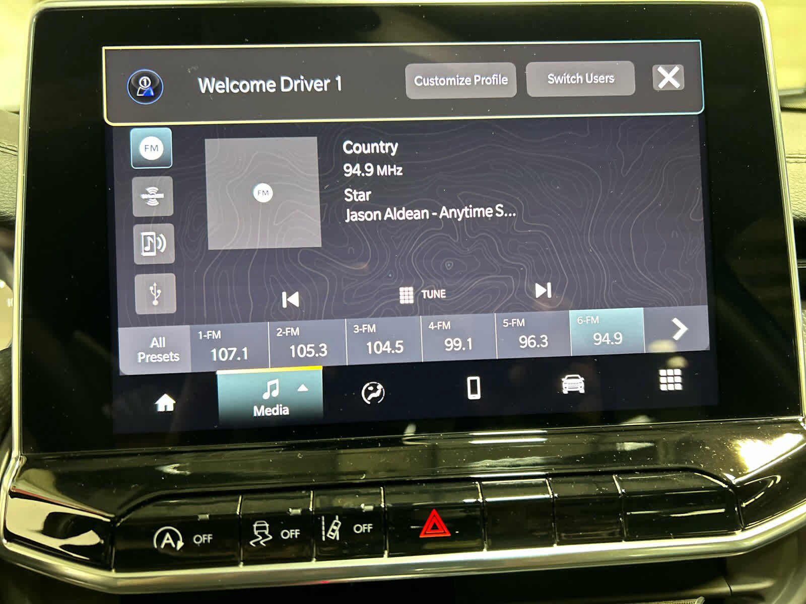 New 2026 Jeep Compass Latitude AWD/4WD image 16