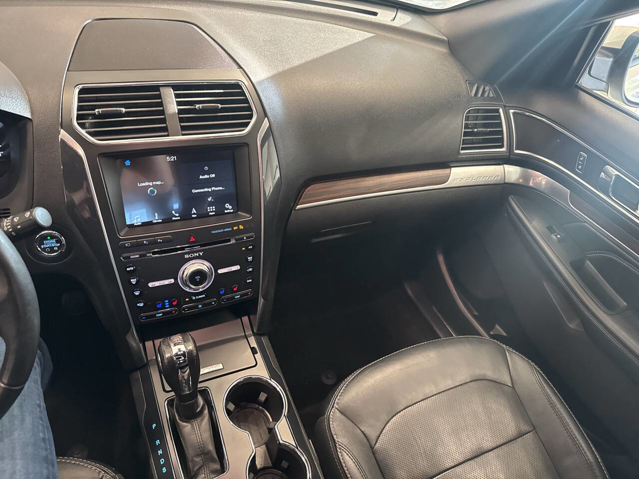Used 2018 Ford Explorer Limited w/ Equipment Group 301A image 39