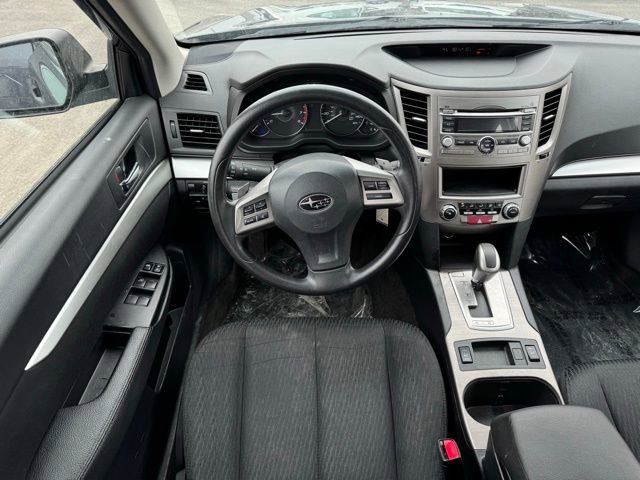Used 2012 Subaru Outback 2.5i w/ Alloy Wheel Pkg image 4
