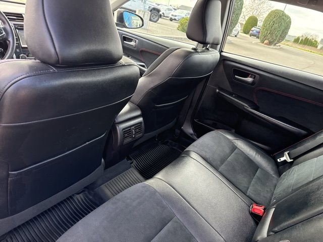 Used 2017 Toyota Camry XSE w/ Moonroof Package FWD image 20