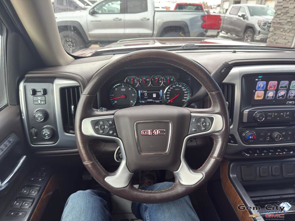 Used 2017 GMC Sierra 1500 SLT image 16
