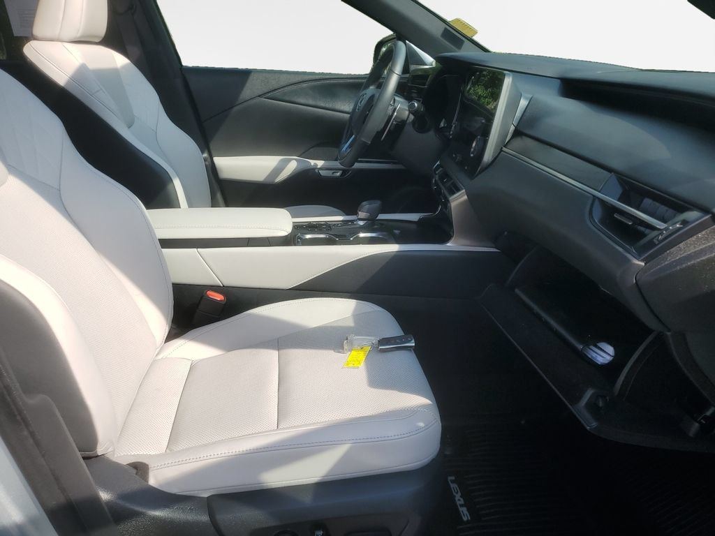 Used 2023 Lexus RX 350 Premium w/ Accessory Package AWD/4WD image 26