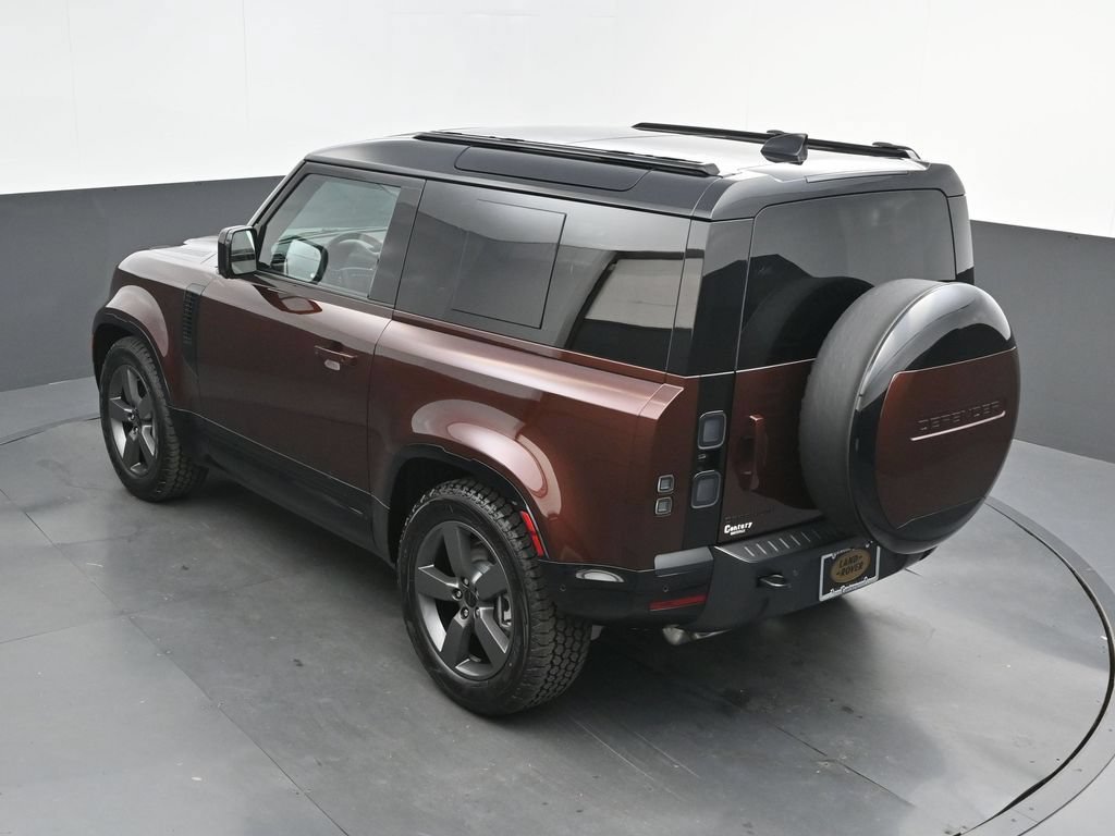 New 2026 Land Rover Defender 90 X-Dynamic SE AWD/4WD image 32