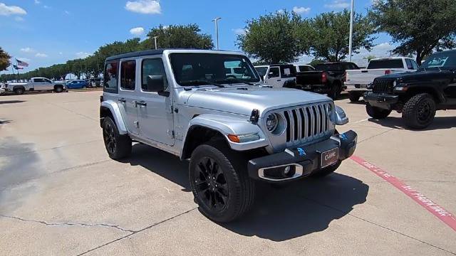 Used 2023 Jeep Wrangler Unlimited Sahara AWD/4WD image 34