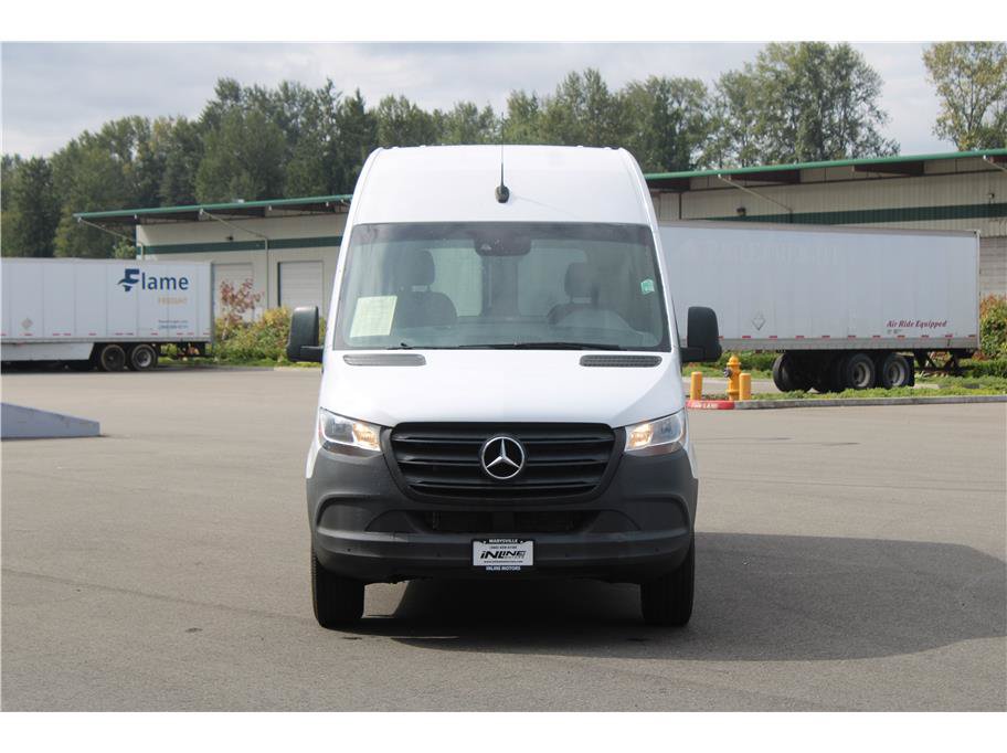 Used 2024 Mercedes-Benz Sprinter 2500 w/ Parking Package image 5