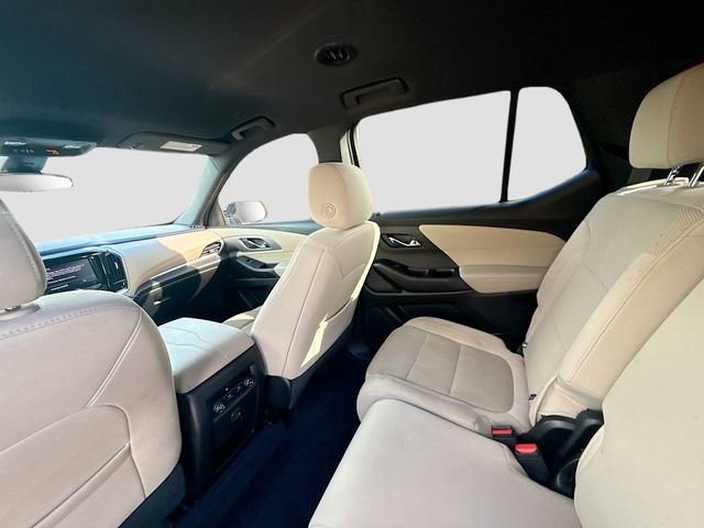 Used 2023 Chevrolet Traverse LS image 23