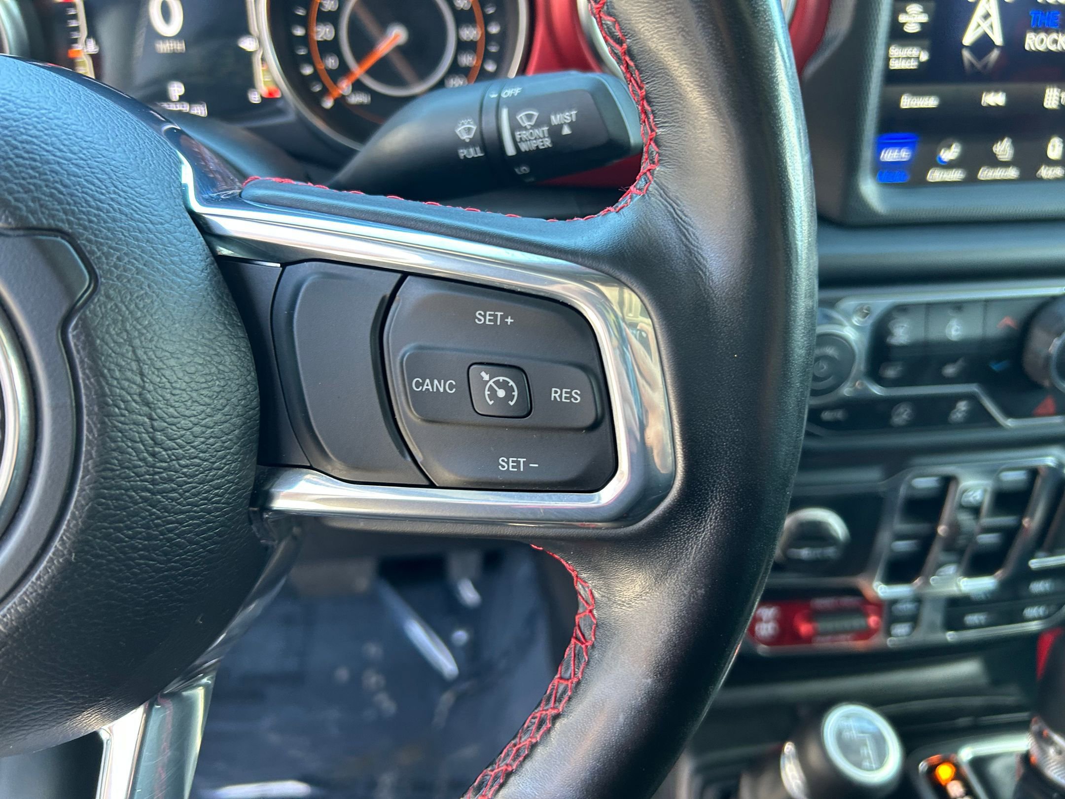 Used 2023 Jeep Gladiator Rubicon w/ Cold Weather Group AWD/4WD image 14