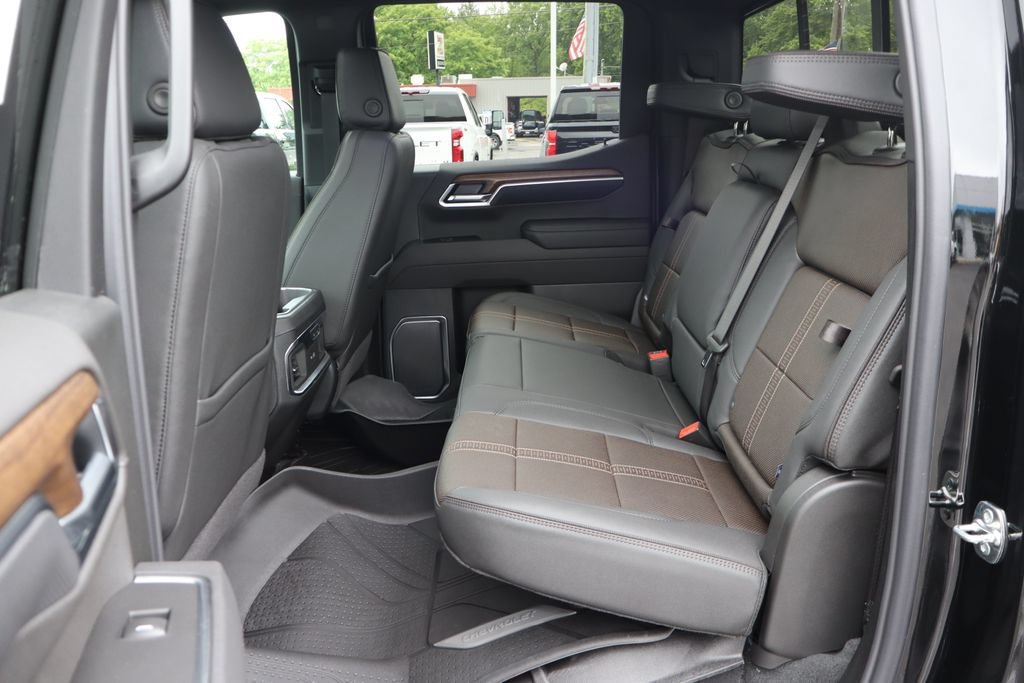 New 2026 Chevrolet Silverado 1500 High Country AWD/4WD image 21