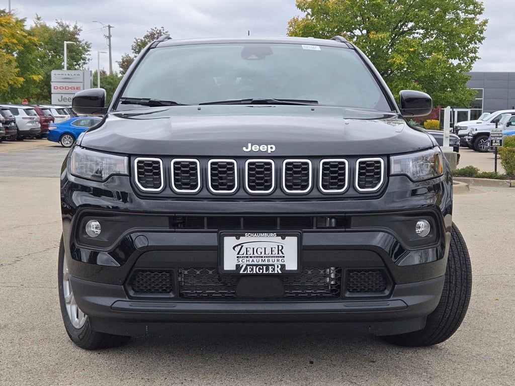 New 2026 Jeep Compass Latitude image 5
