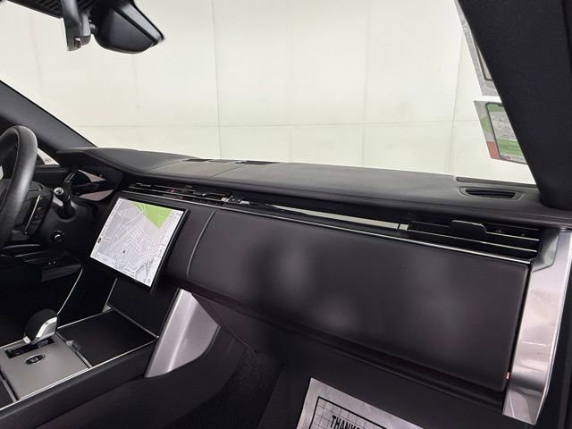 New 2025 Land Rover Range Rover SE image 31