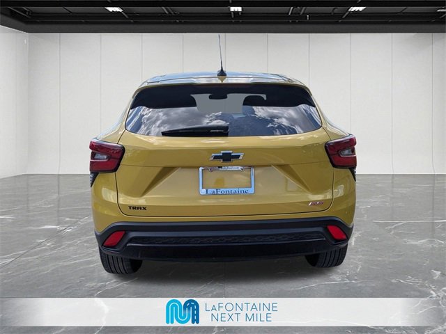 Used 2024 Chevrolet Trax RS w/ Sunroof Package image 4