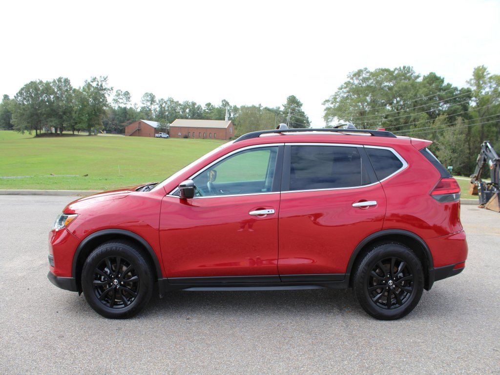 Used 2017 Nissan Rogue SV w/ Midnight Edition image 12