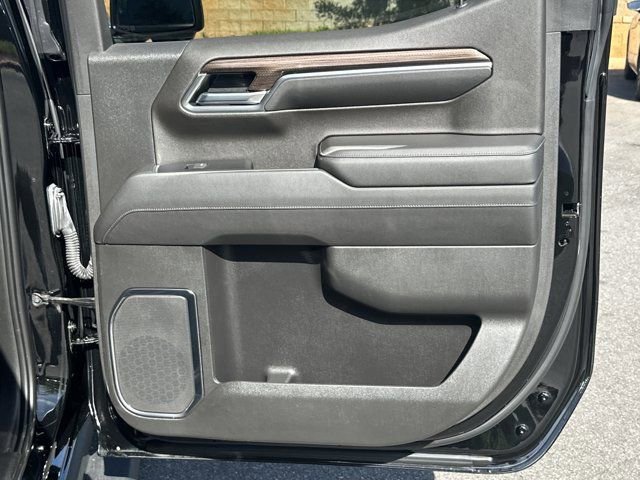 Used 2022 Chevrolet Silverado 1500 LT Trail Boss w/ Convenience Package II AWD/4WD image 21