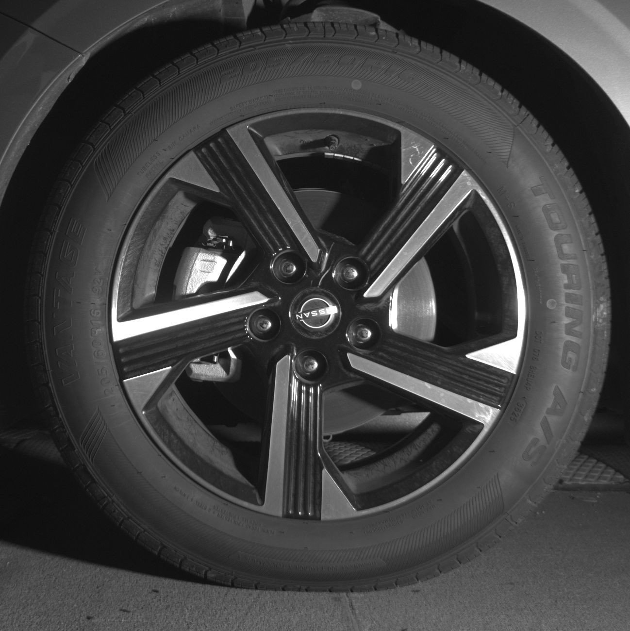 Used 2025 Nissan Sentra SV FWD image 12