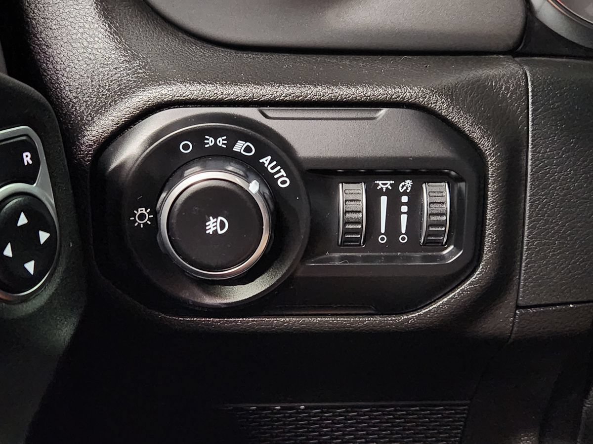 Used 2021 Jeep Wrangler Unlimited Sport AWD/4WD image 41