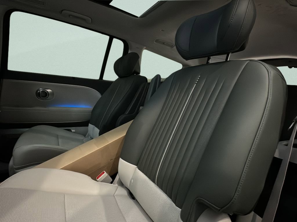 New 2026 Hyundai Ioniq 9 Calligraphy image 13