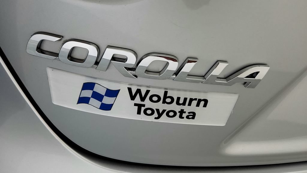 Certified 2021 Toyota Corolla SE w/ SE Premium Package FWD image 14