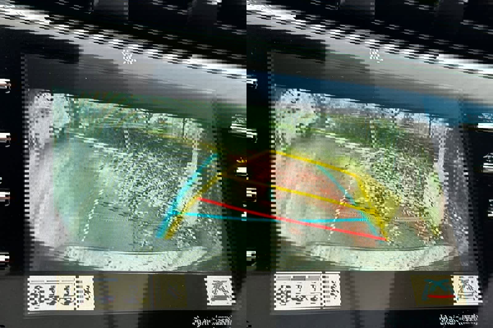 Used 2018 Toyota Camry XLE w/ Driver Assist Package image 19