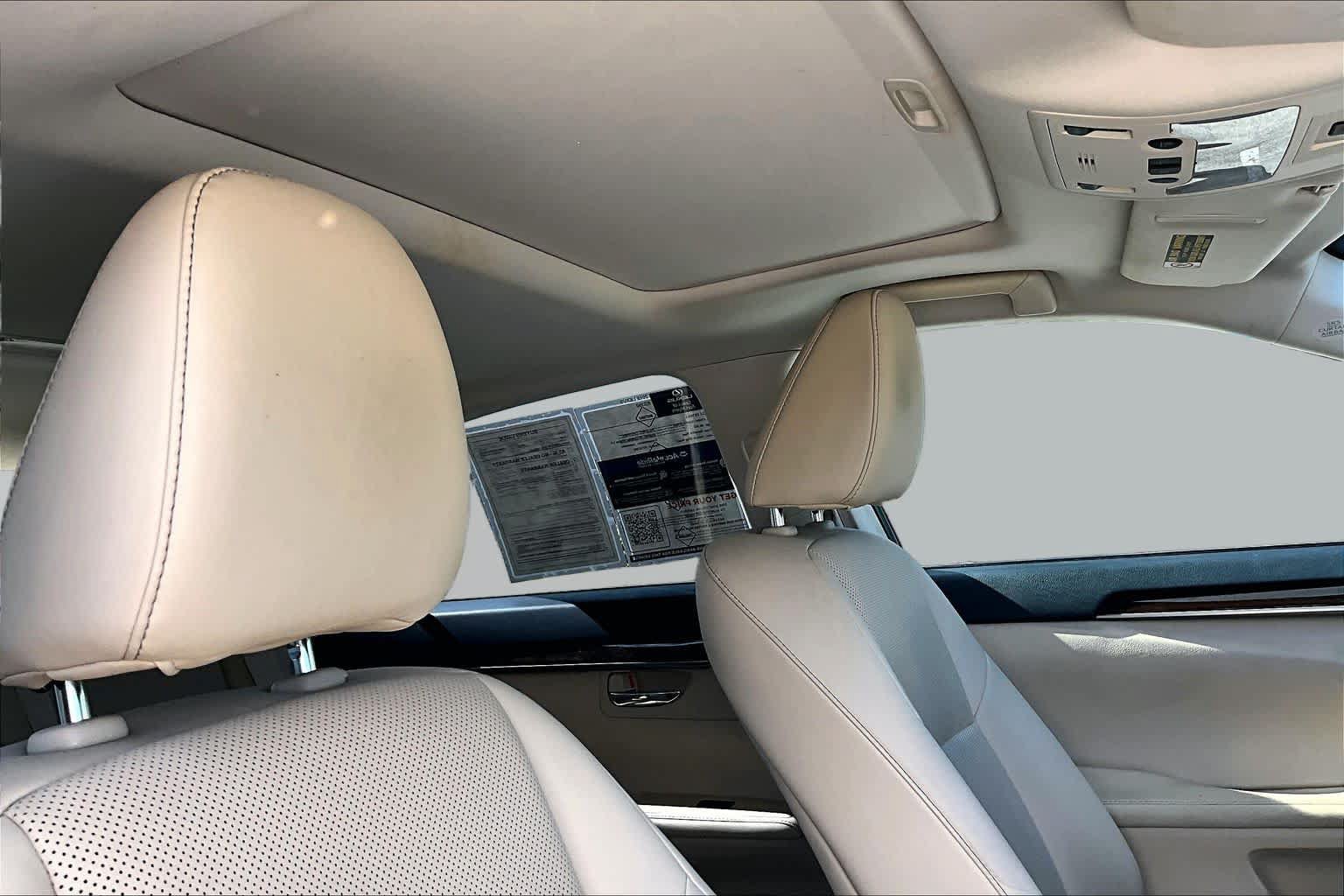 Used 2015 Lexus ES 350 w/ Premium Package FWD image 13
