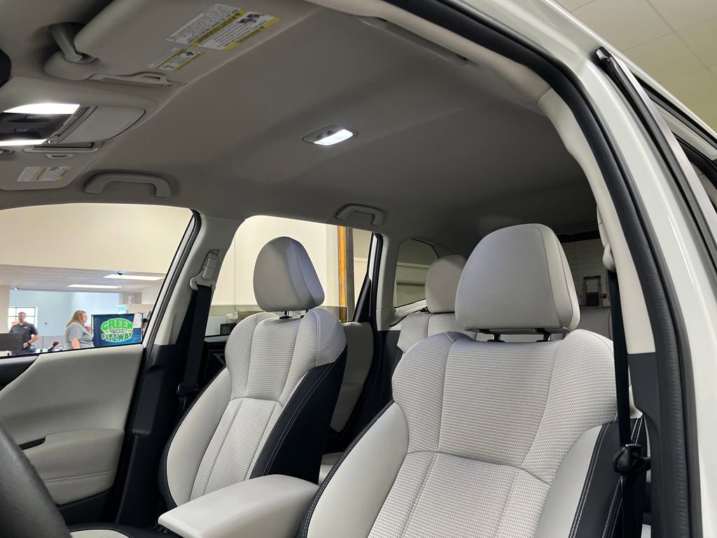 Used 2023 Subaru Forester AWD/4WD image 22