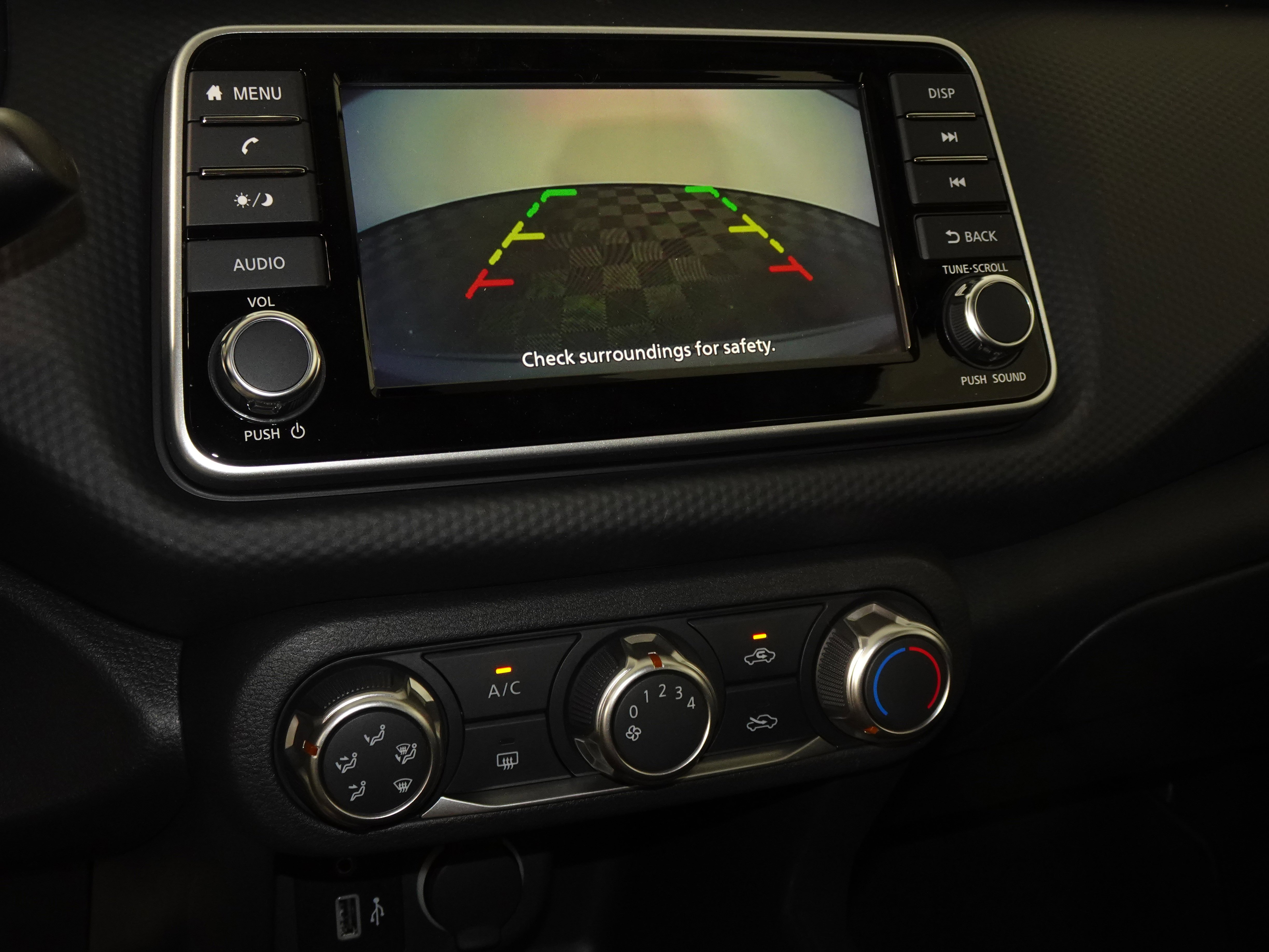 New 2025 Nissan Kicks Play S image 24