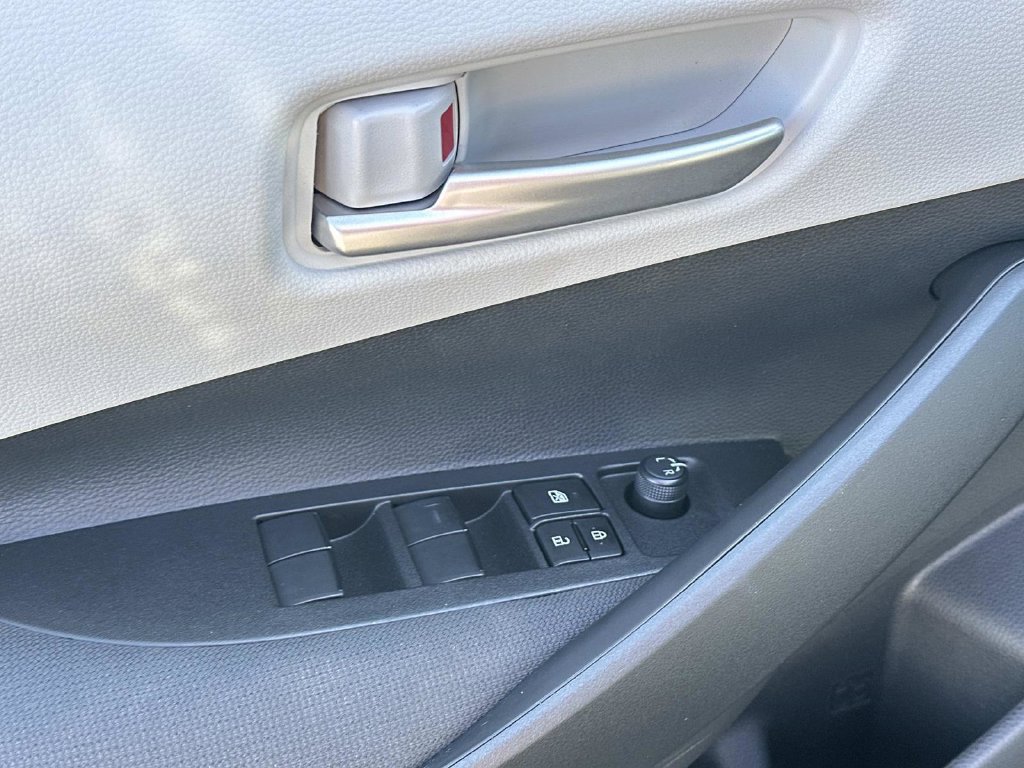 New 2026 Toyota Corolla SE FWD image 15