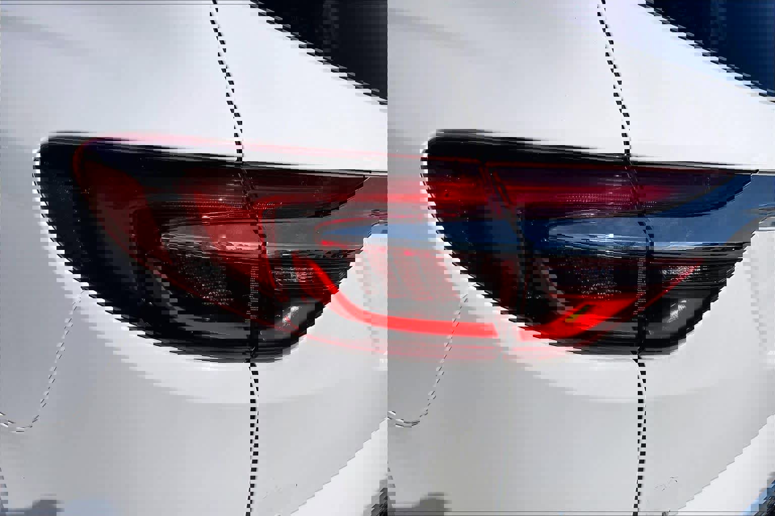 Used 2019 Buick Enclave Essence image 28