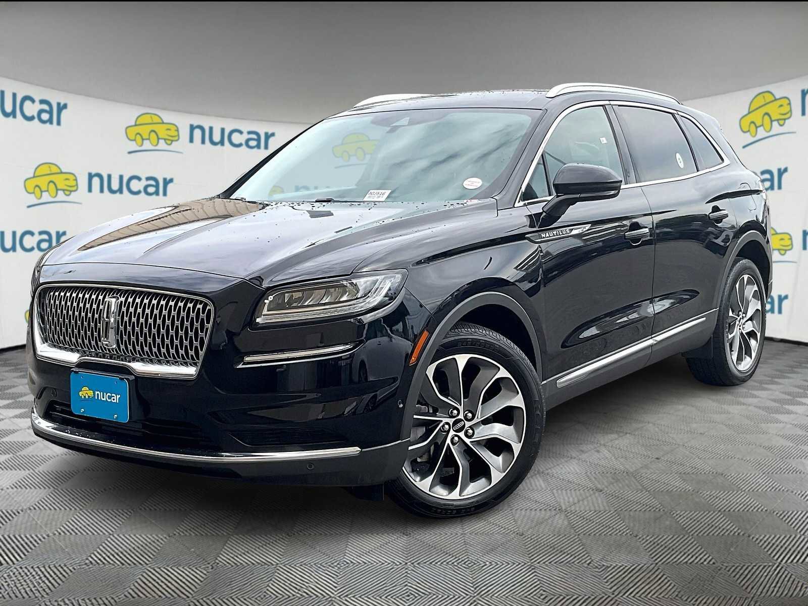 Used 2022 Lincoln Nautilus Reserve image 3